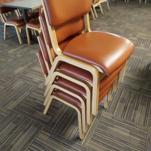 Lunch room tables and chairs - Image 5