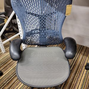 Herman Miller Mirra - Image 1