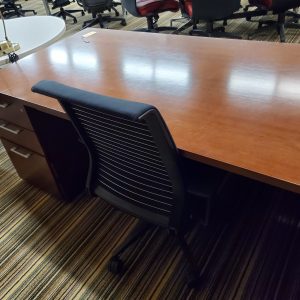 Desk with Credenza and Hutch - Image 2