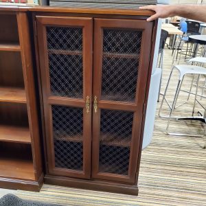 Wood Bookcase with doors - Image 1