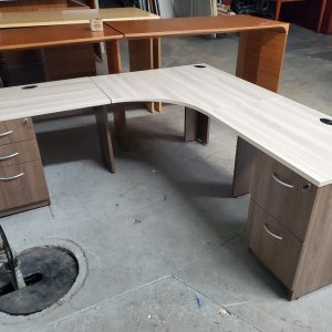 Corner Desk Unit - Image 1