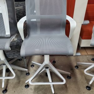 Herman Miller Setu Stool with arms and glides - Image 1