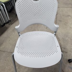 Herman Miller Caper Stack ARMLESS with casters - Image 1