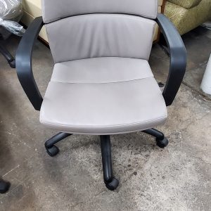 Mid Back Conference Task Chair - Image 1