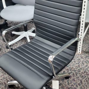 Zetti High Back with fixed arms Black