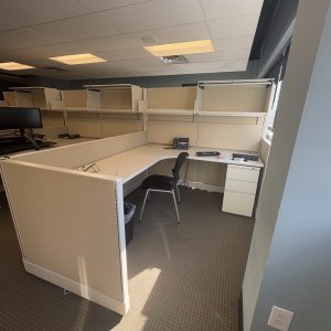 Preowned Herman Miller AO2 with Thin Base
