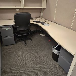 PREOWNED Herman Miller 6x8 Workstations 67" Tall - Image 4