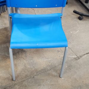 Armless Stack Chair