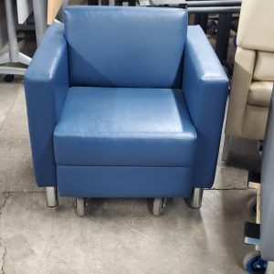 Allante Club Guest Chair - Image 1