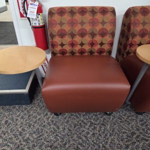 Guest Chair with Tablet Arm