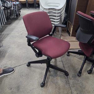 Nesting Task Chair