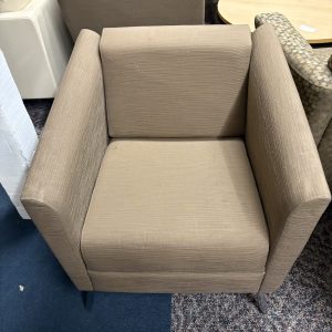 Guest Club Chair