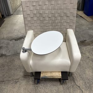 Tablet Arm Chair Right Tablet